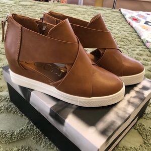 CCO I Tan Melody Shoe